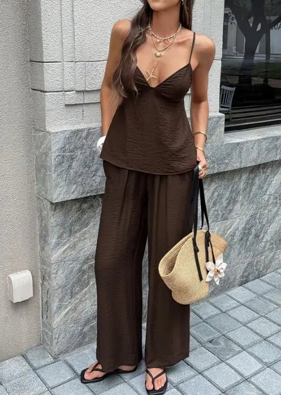 Conjunto de camiseta de tirantes con escote pronunciado en V y pantalones de pierna ancha Odette