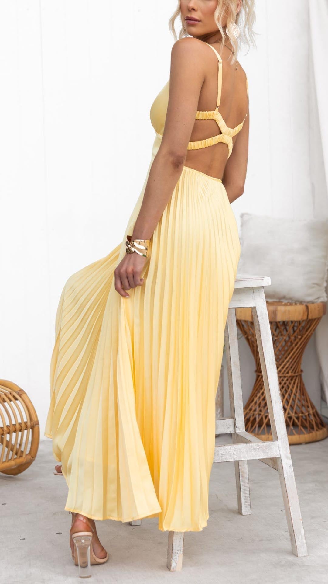 Vestido largo Olivia de verano, fluido y plisado