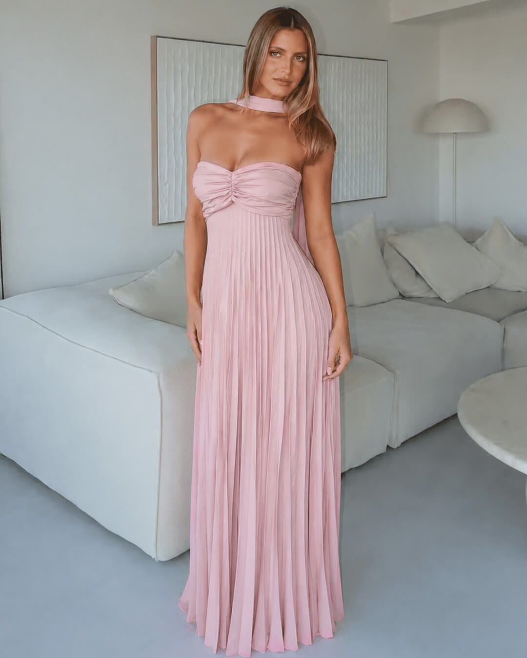 Vestido largo de malla con pañuelo Olivia