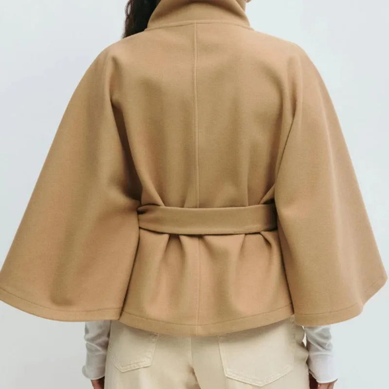 Chaqueta extragrande con cinturón