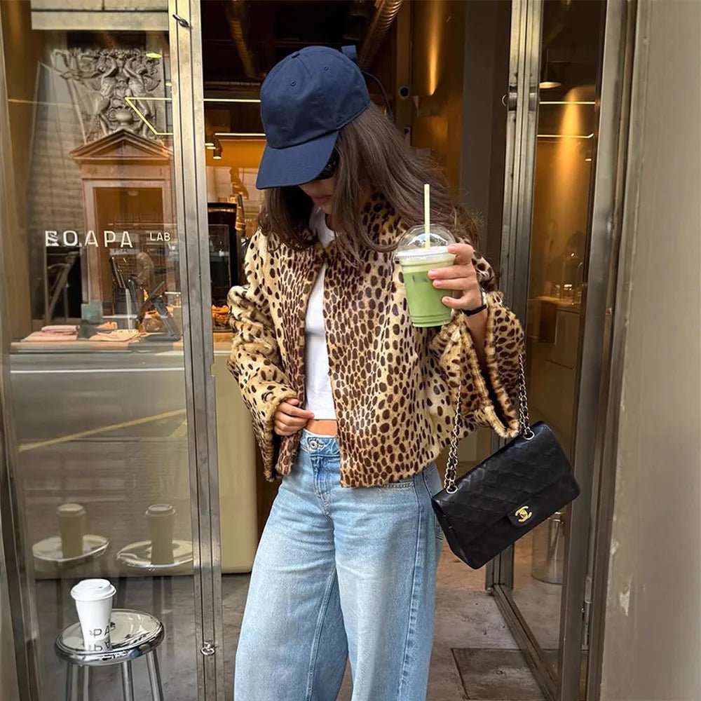 Chaqueta de piel sintética de leopardo Rebecca