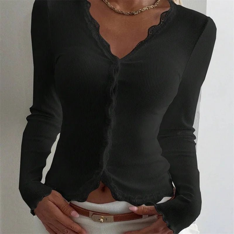 Blusa de canalé con ribete de encaje y escote de pico Roxana