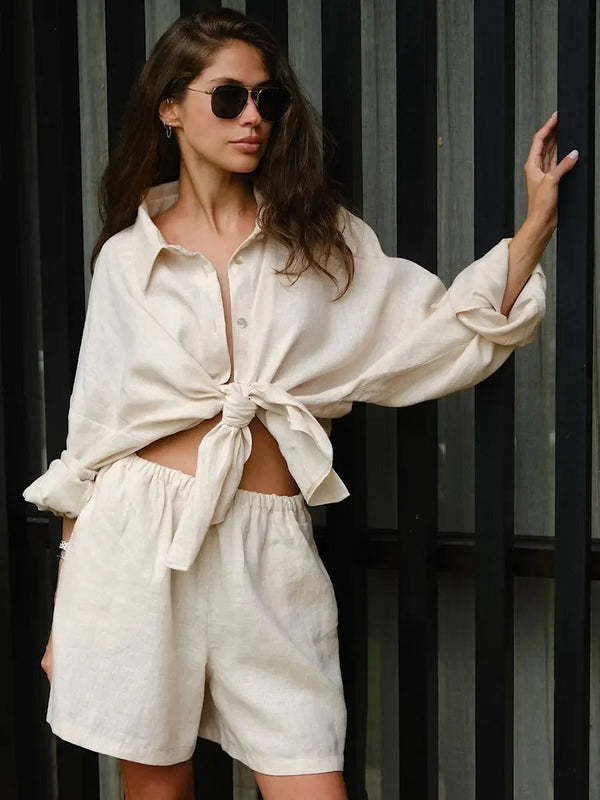 Conjunto de shorts con solapa y mangas farol Sally