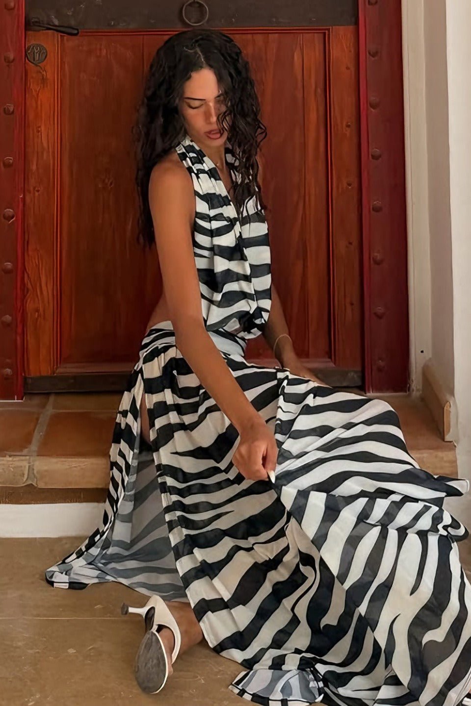 Vestido largo con abertura y estampado de cebra Sara