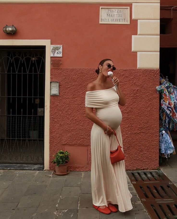 Vestido Serena fluido y de hombros descubiertos