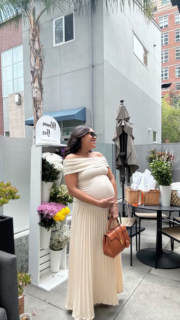 Vestido Serena fluido y de hombros descubiertos