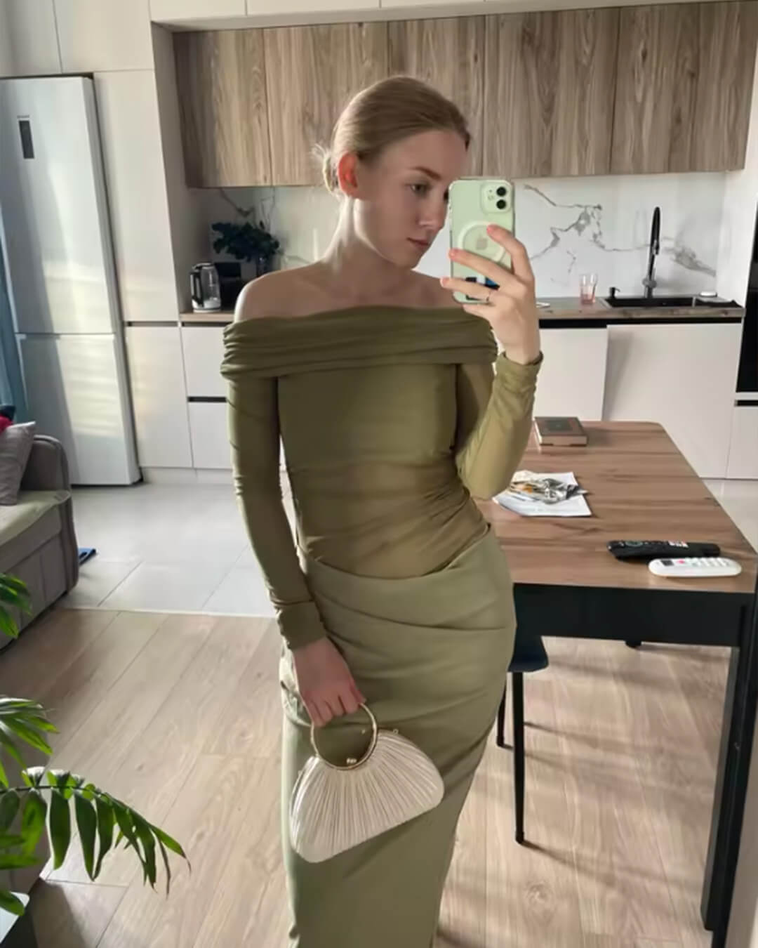 Vestido maxi de malla fruncida Shiela