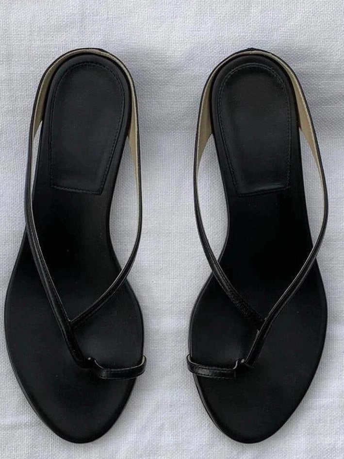 Zapatilla plana con puntera de clip Sophia