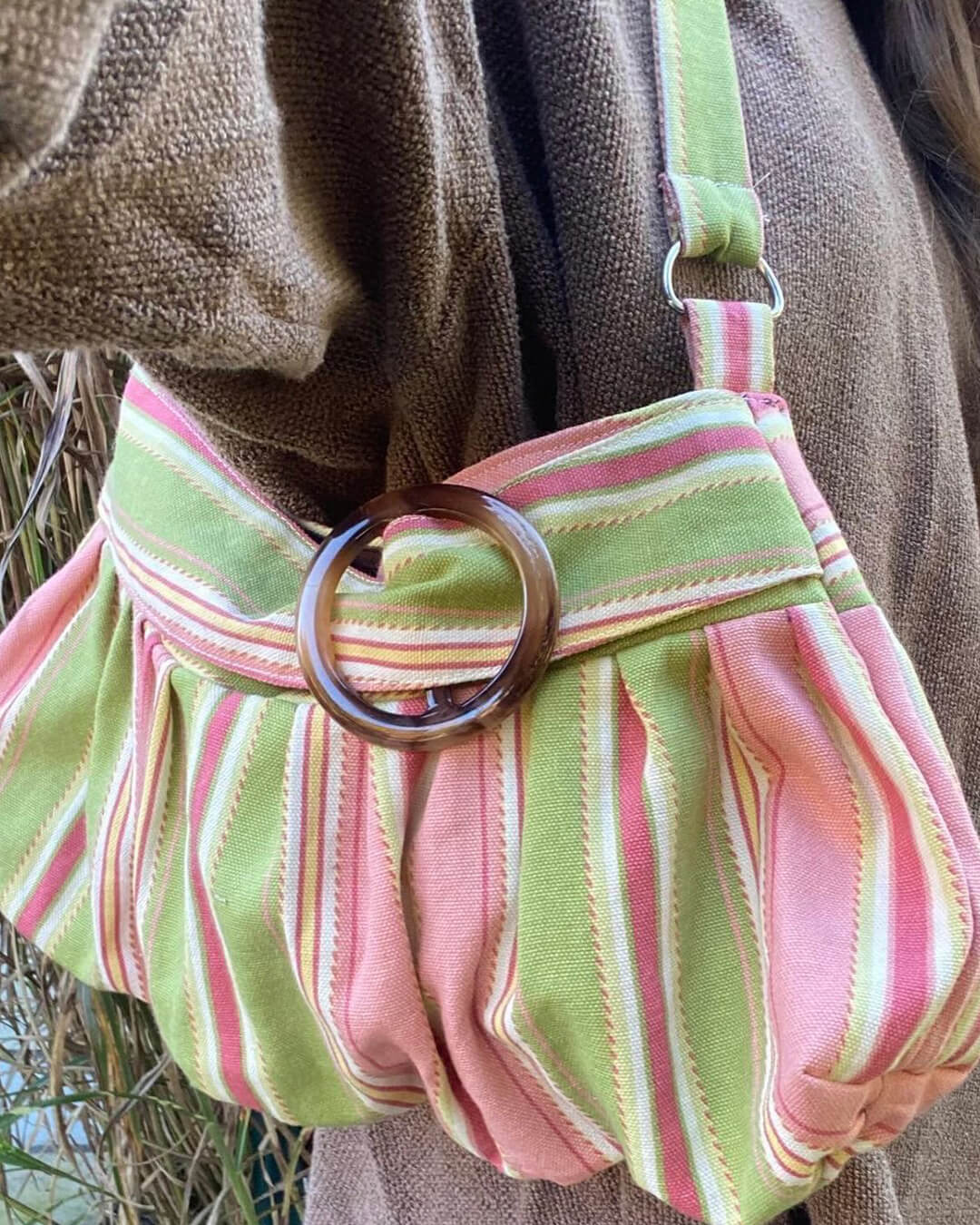 Bolso de hombro a rayas Sophia