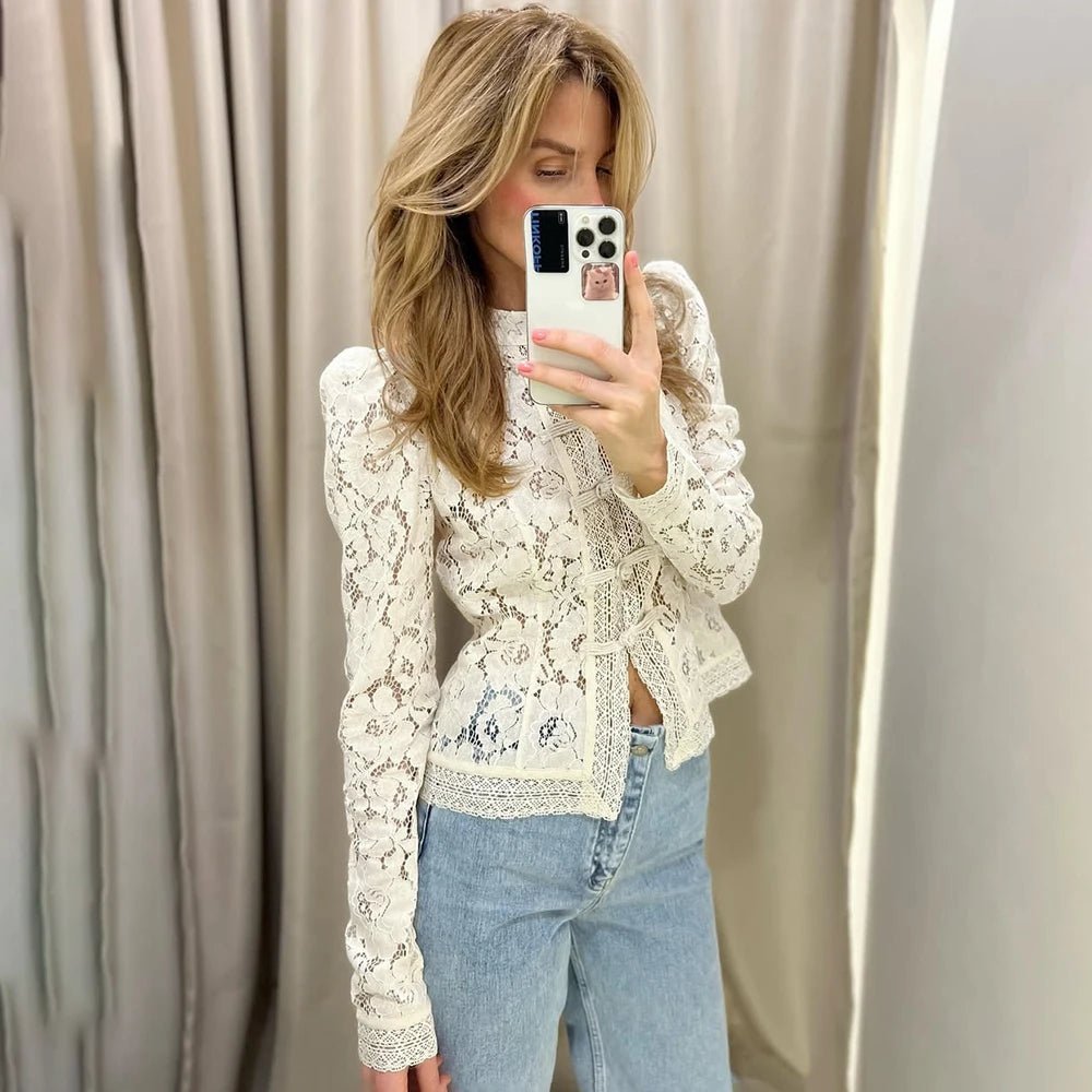 Blusa de encaje de manga larga Suzan