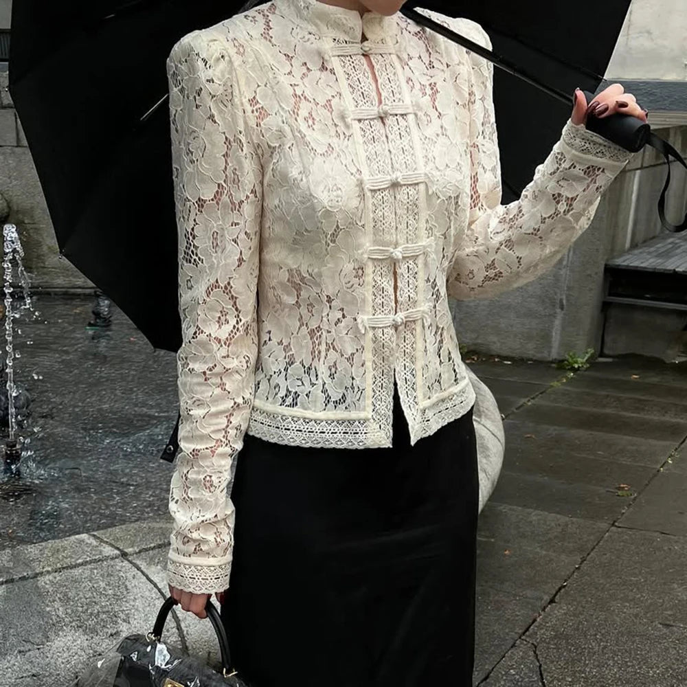 Blusa de encaje de manga larga Suzan