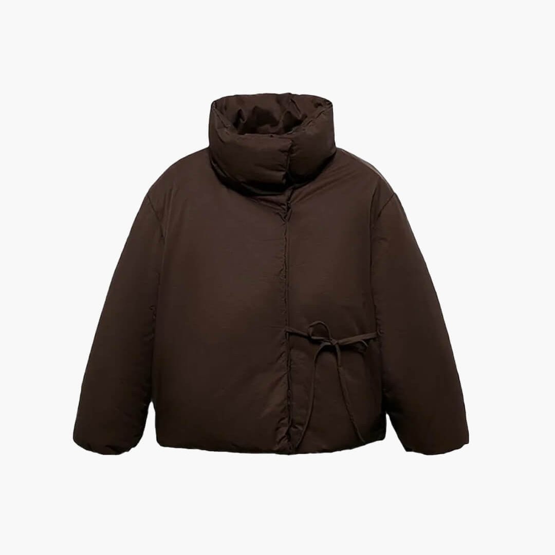 Chaqueta acolchada con cuello alto y cierre de lazo Suzy