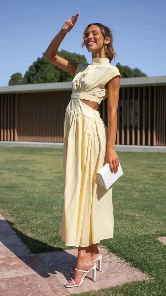Vestido midi Valentina de cuello alto con aberturas en la cintura