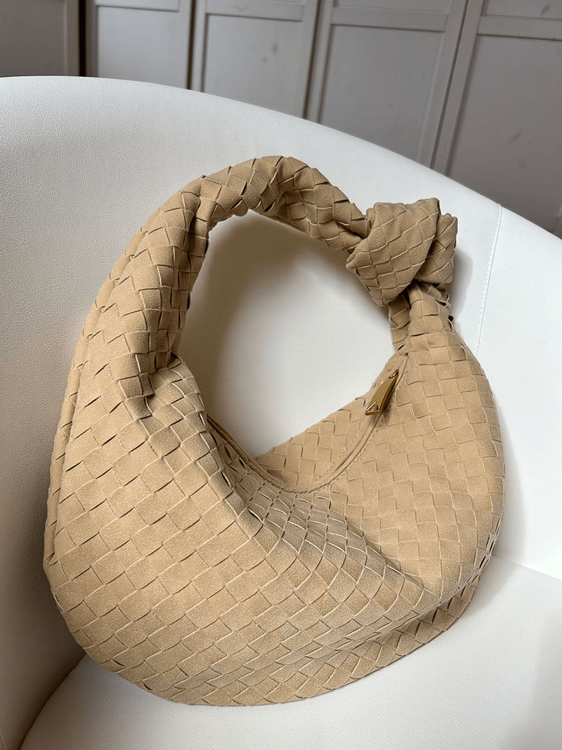 Bolso de ante trenzado mediano