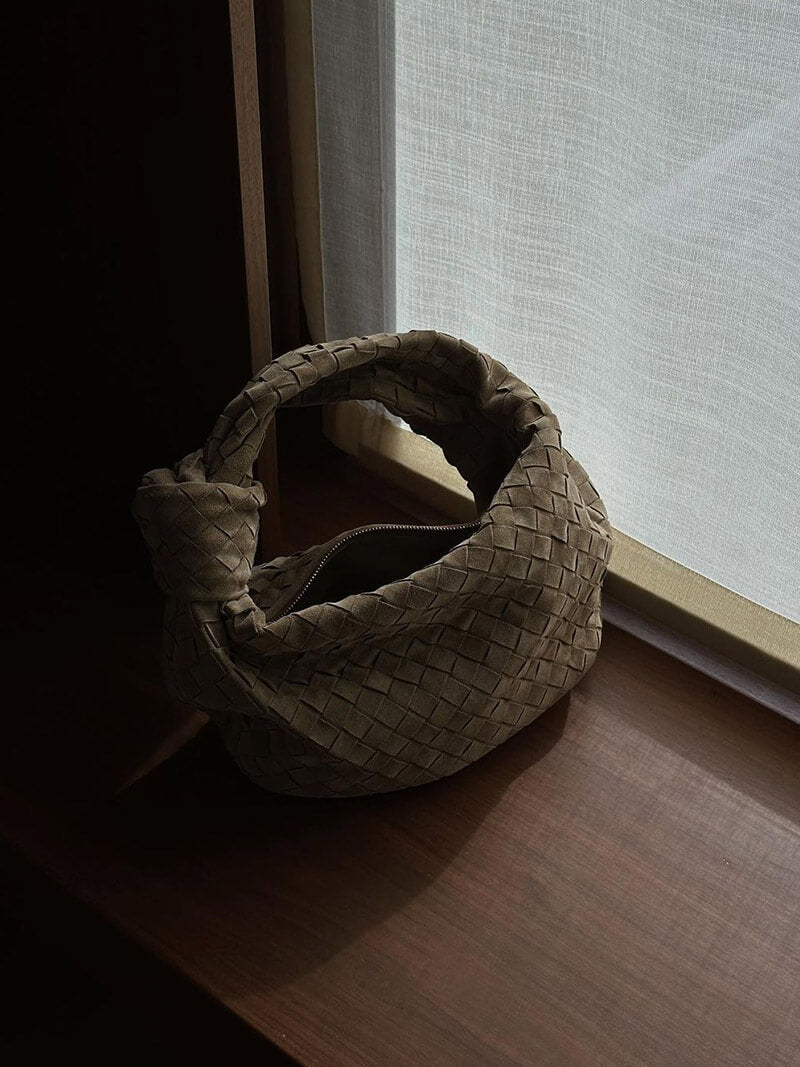 Bolso de ante trenzado mediano