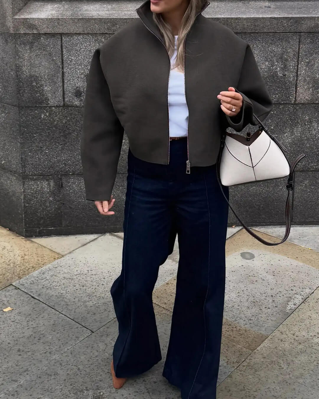 Chaqueta corta Zarina con cierre