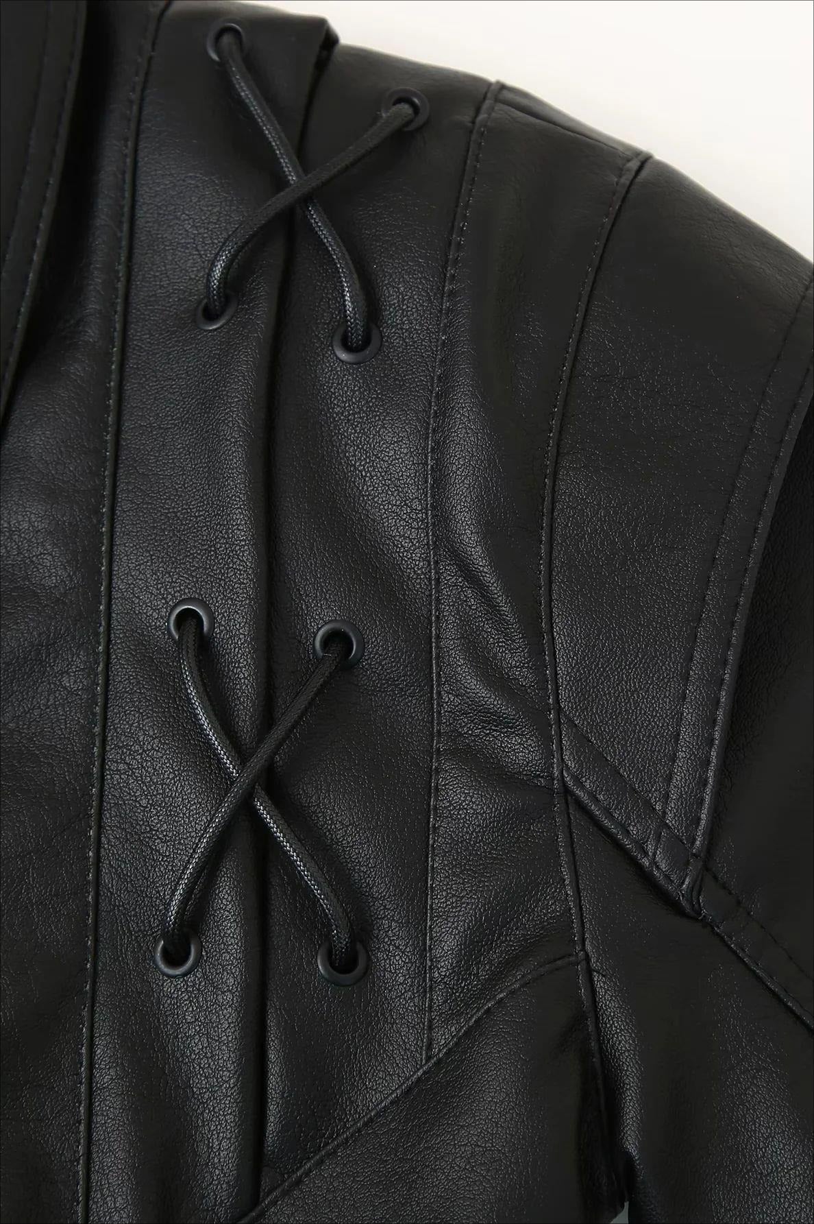 Chaqueta de cuero estilo motociclista Zyra